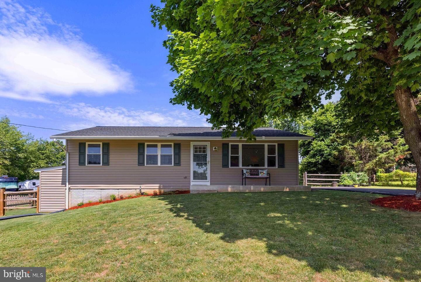 Property Photo:  28404 Clarksburg Road  MD 20872 