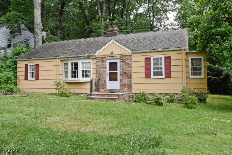 Property Photo:  17 Hibernia Rd  NJ 07866 