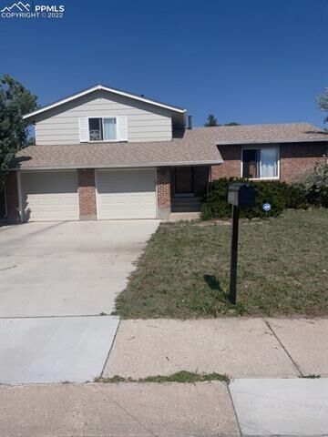 Property Photo:  1505 Hathaway Drive  CO 80915 