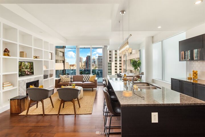 Property Photo: 737 Olive Way 2508 WA 98101