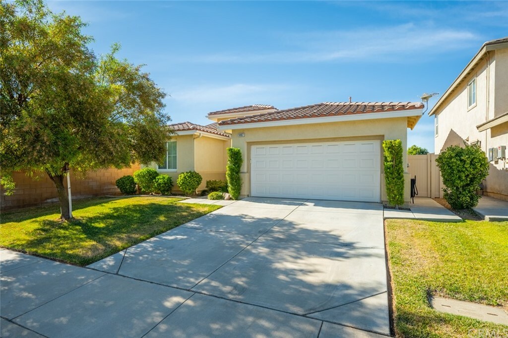 Property Photo:  1467 Caspia Place  CA 92223 