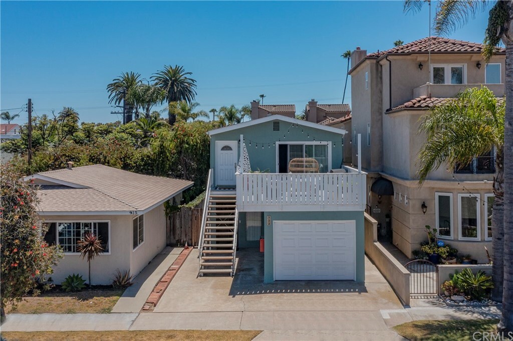 Property Photo:  322 10th Street 101  CA 92648 