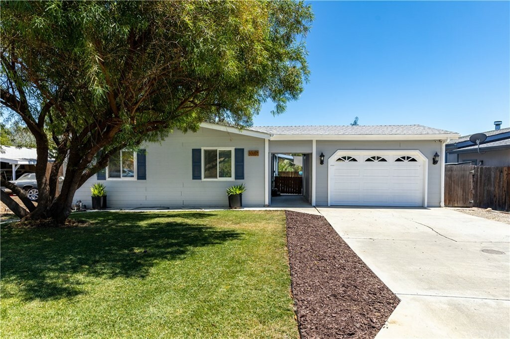 Property Photo:  3039 Bridle Trail Lane  CA 93446 