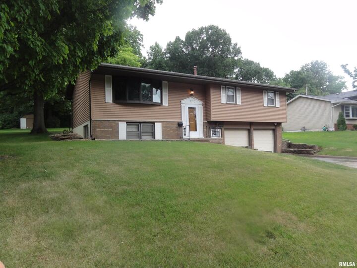 1840 W Teton Drive  Peoria IL 61614 photo