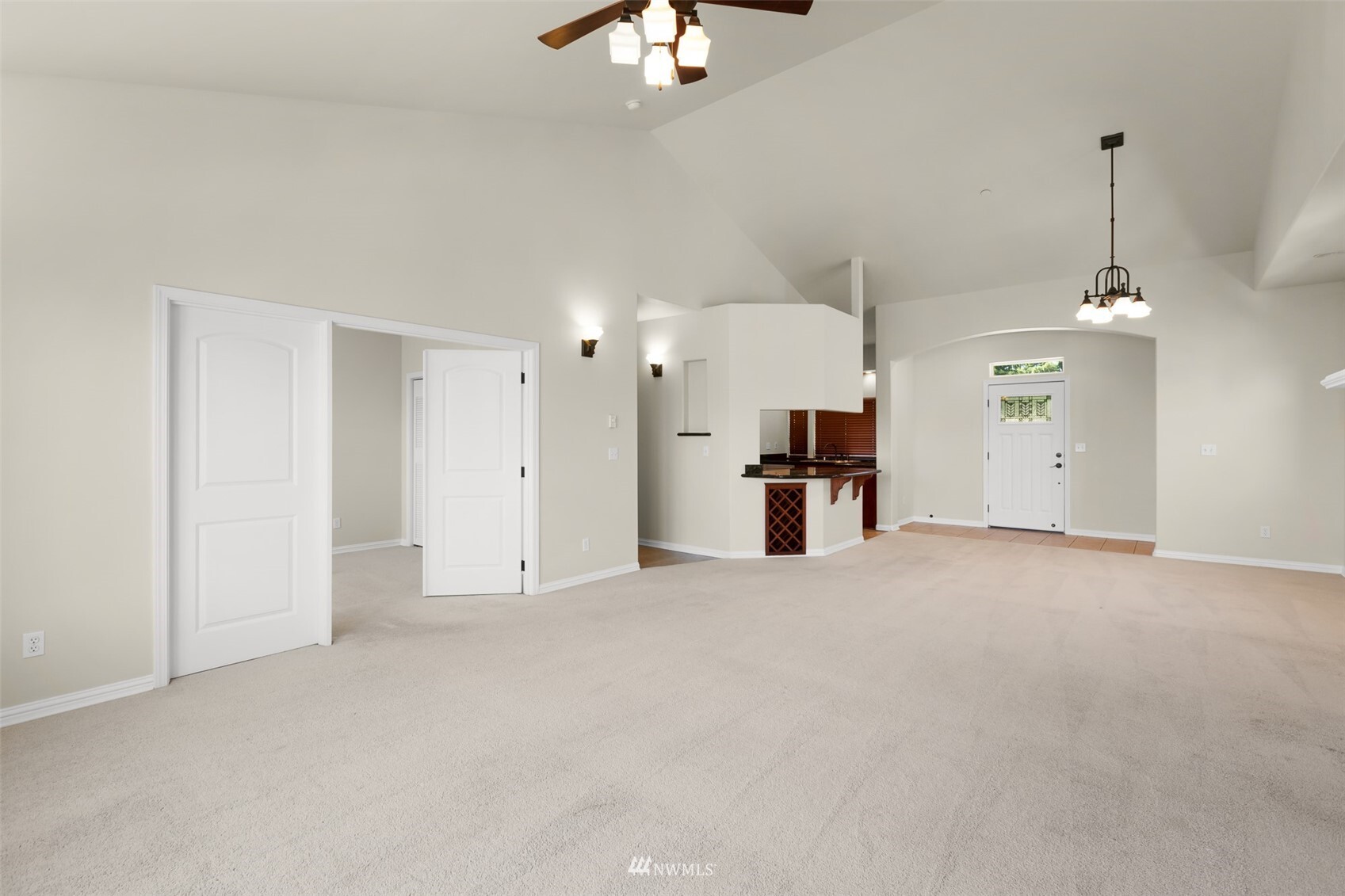 Property Photo: 2603 Plum Court B WA 98363