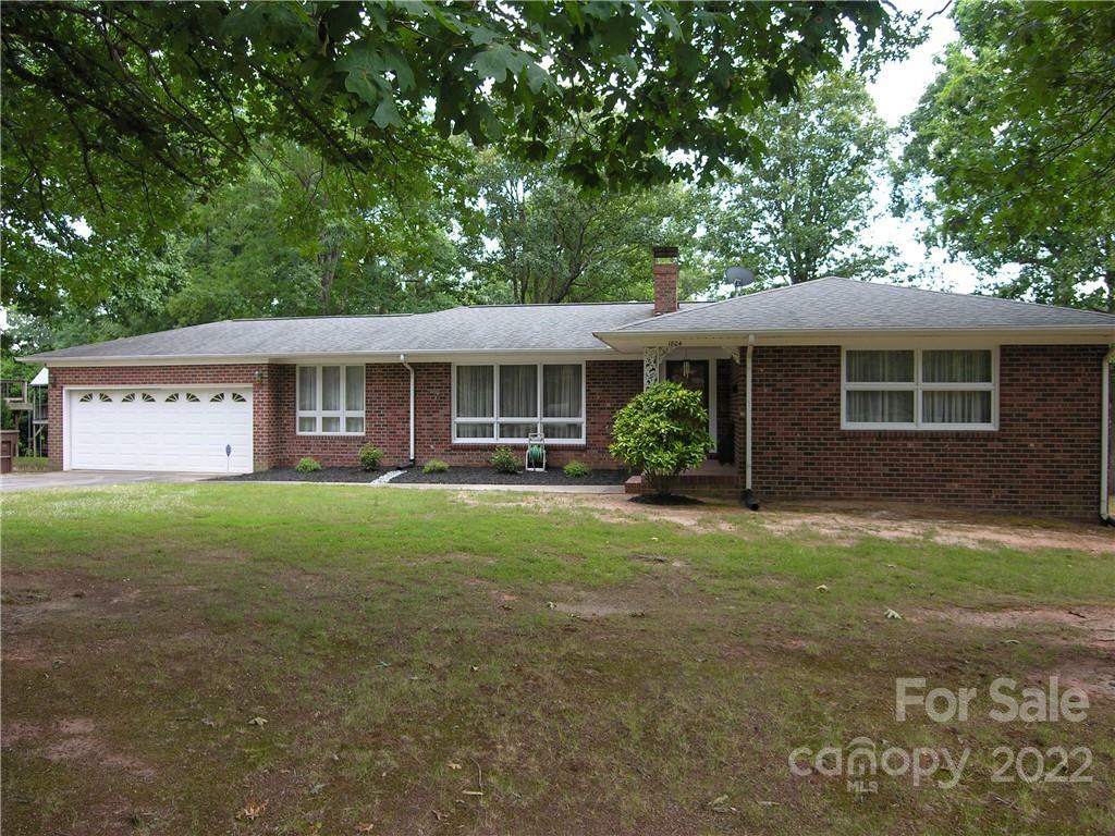 Property Photo:  1804 Joe Street  NC 28083 