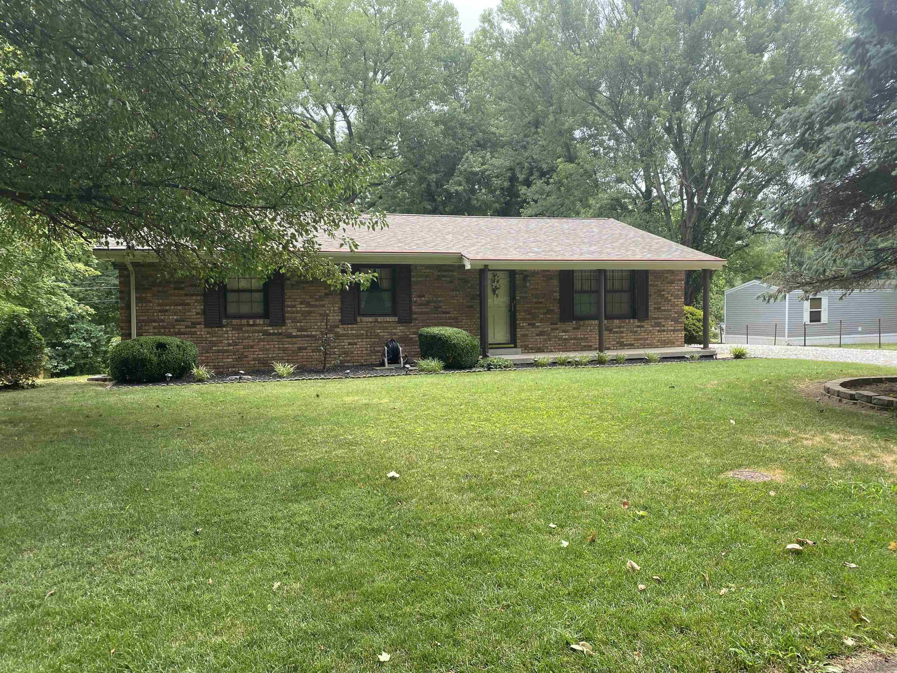 2732 Browns Dr.  Henderson KY 42420-2170 photo
