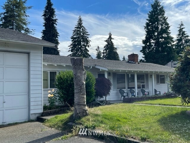 Property Photo:  2030 Pinehurst Avenue  WA 98203 