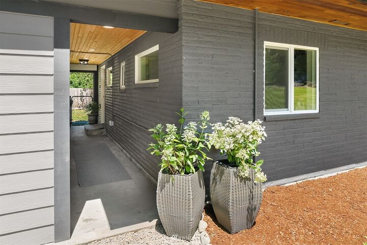 Property Photo:  25439 SE 208th Street  WA 98038 