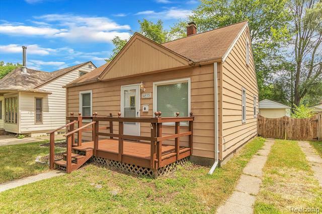 Property Photo:  4933 Ziegler Street  MI 48125 