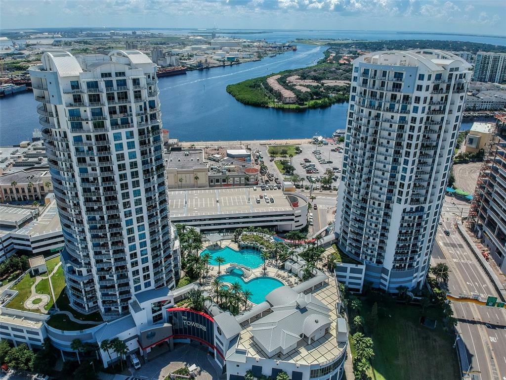 Property Photo: 449 S 12th Street 906 FL 33602