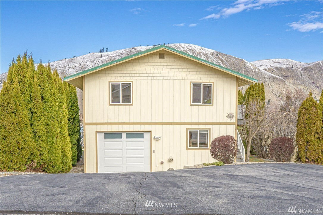 Property Photo:  385 W Emerson  WA 98843 