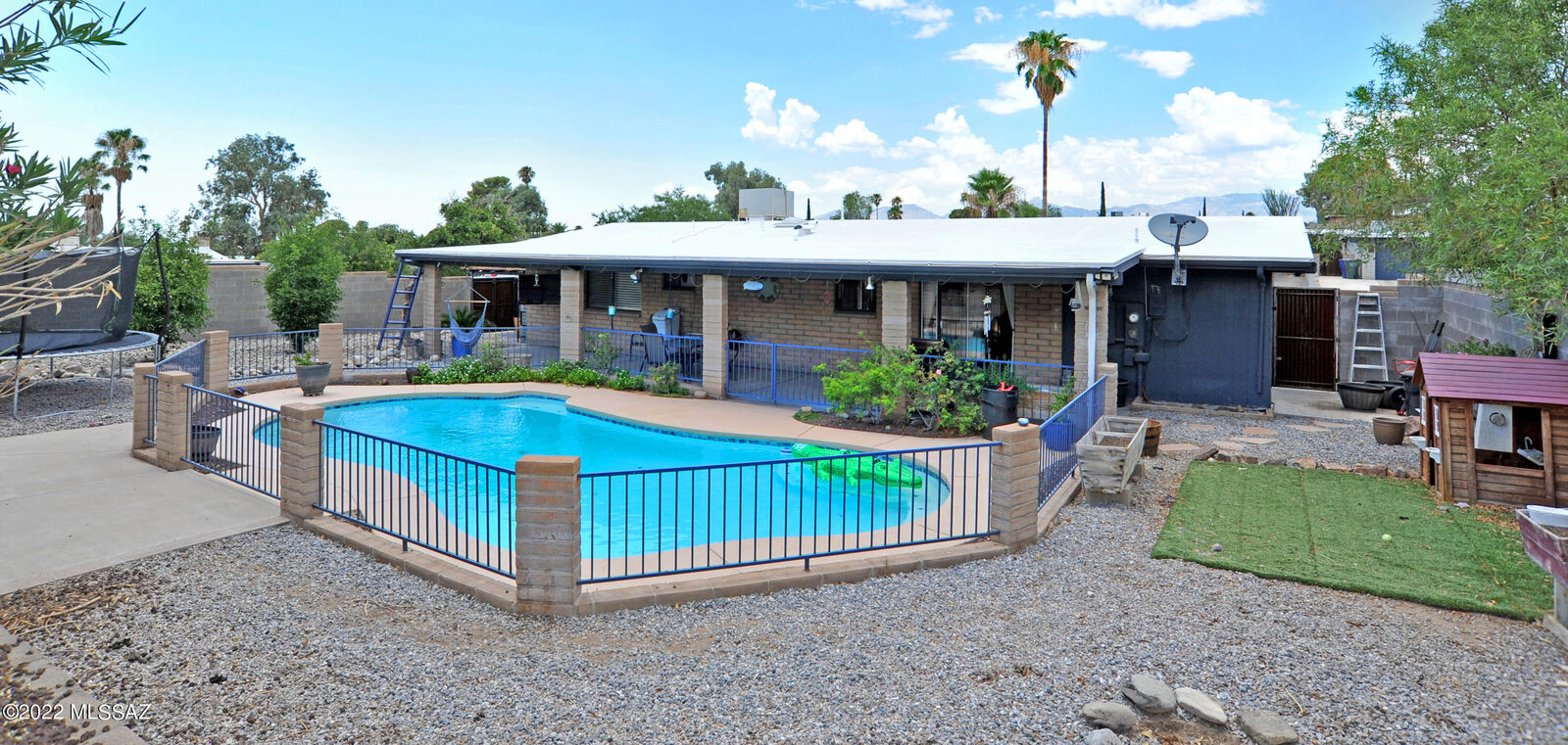 Property Photo: 9800 E Victoria Lane AZ 85730