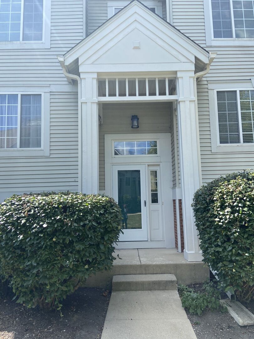 Property Photo: 2205 Daybreak Drive IL 60503