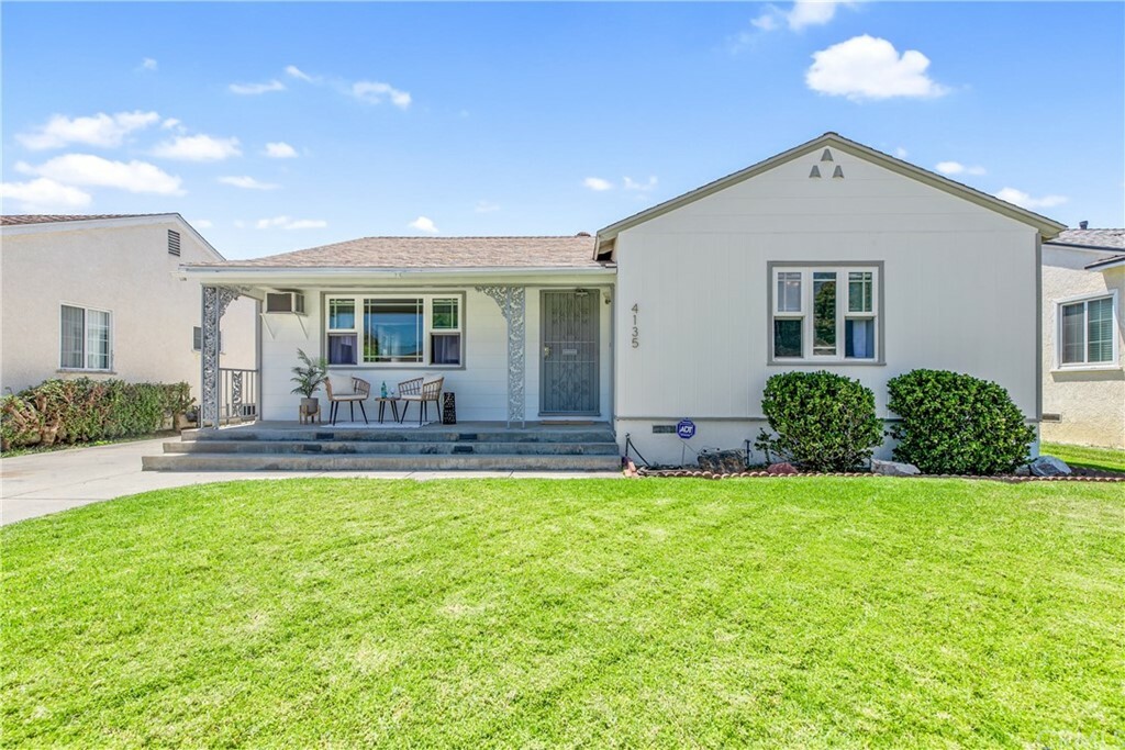 Property Photo:  4135 Monogram Avenue  CA 90713 