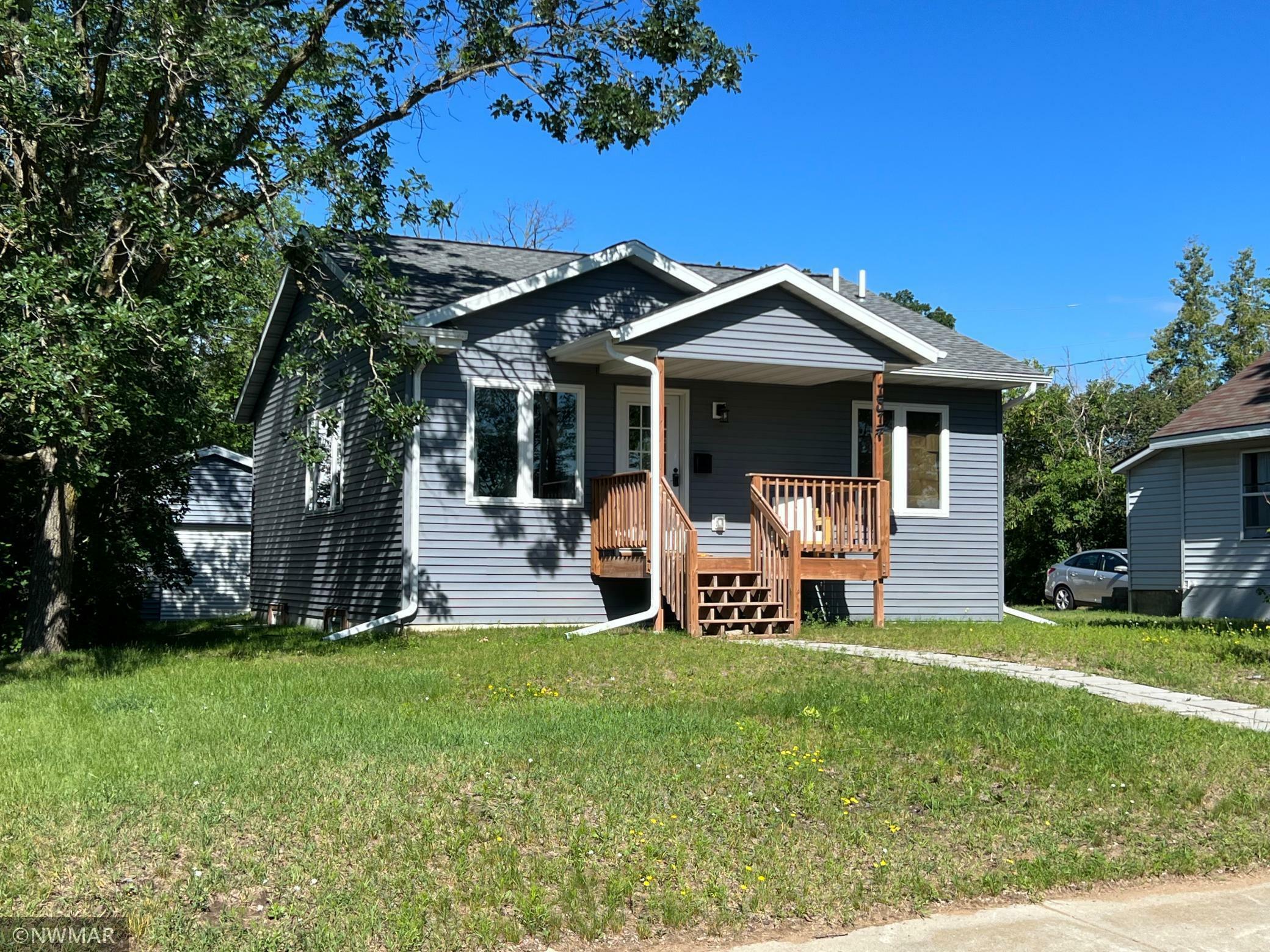 Property Photo:  1517 America Avenue NW  MN 56601 