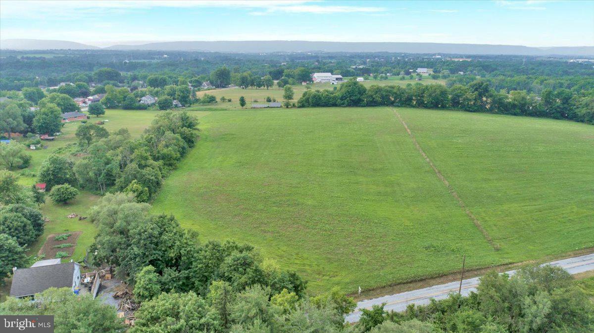 153 Pine Road  Palmyra PA 17078 photo