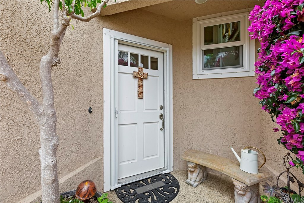 Property Photo:  1813 Capetown Circle  CA 92627 