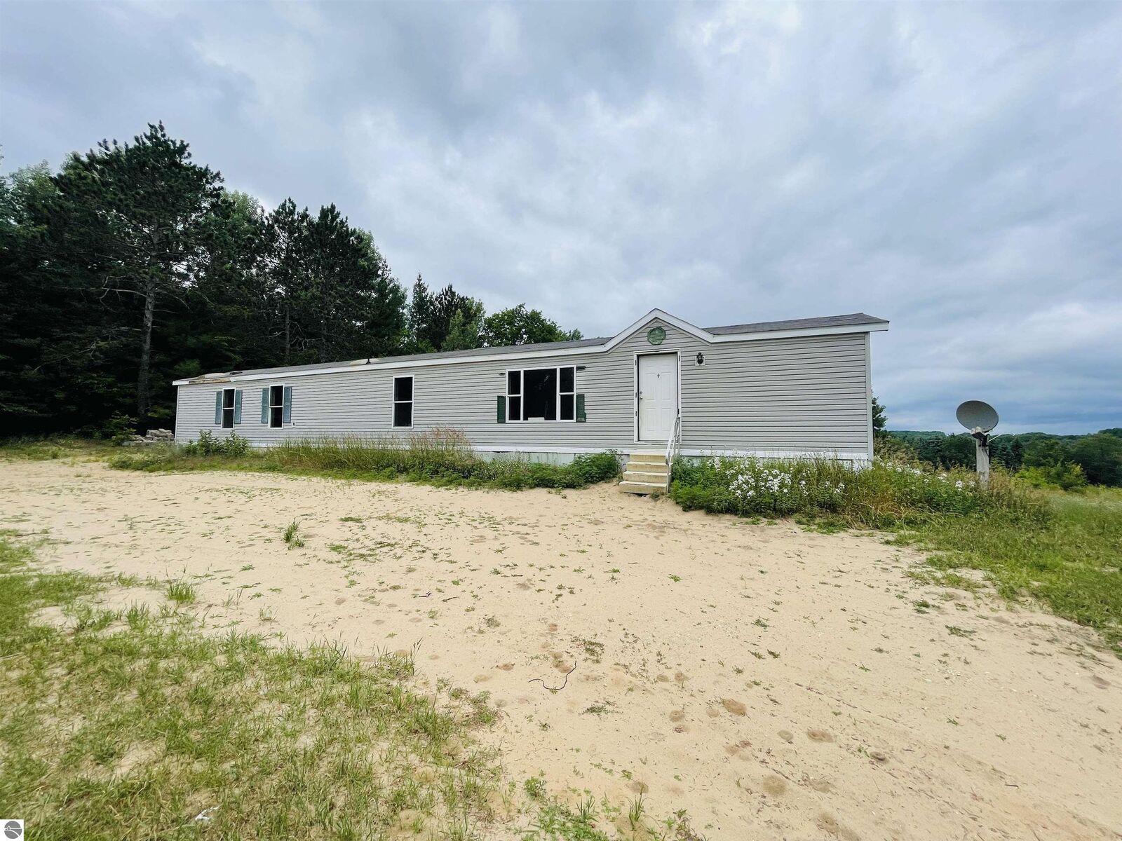 Property Photo:  3529 E 16 Road  MI 49663 
