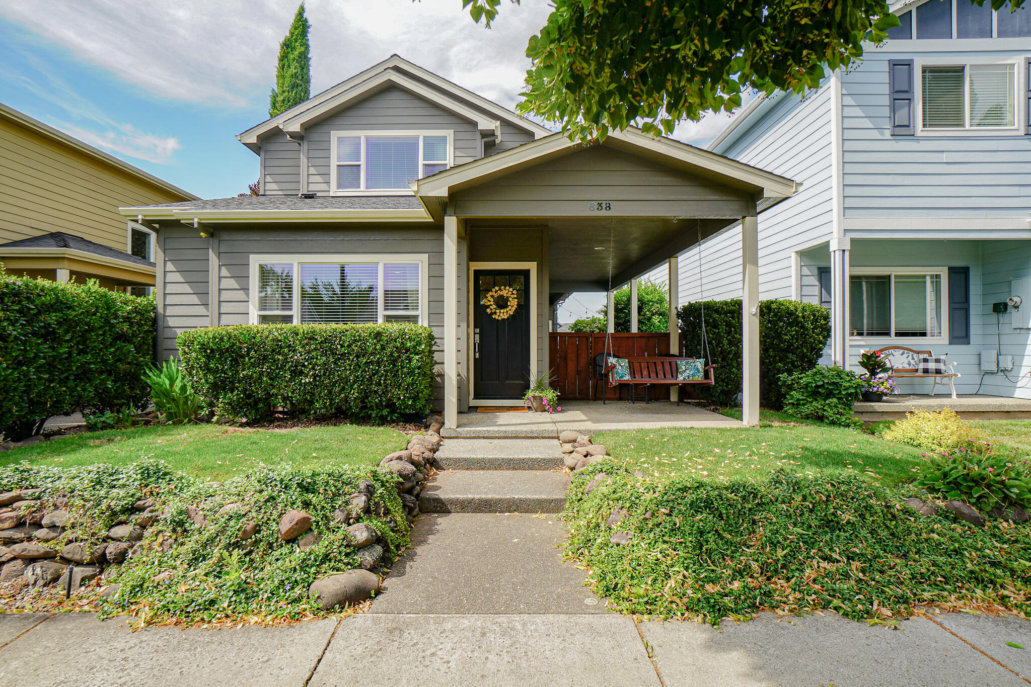 Property Photo: 638 Griffin Oaks Drive OR 97502