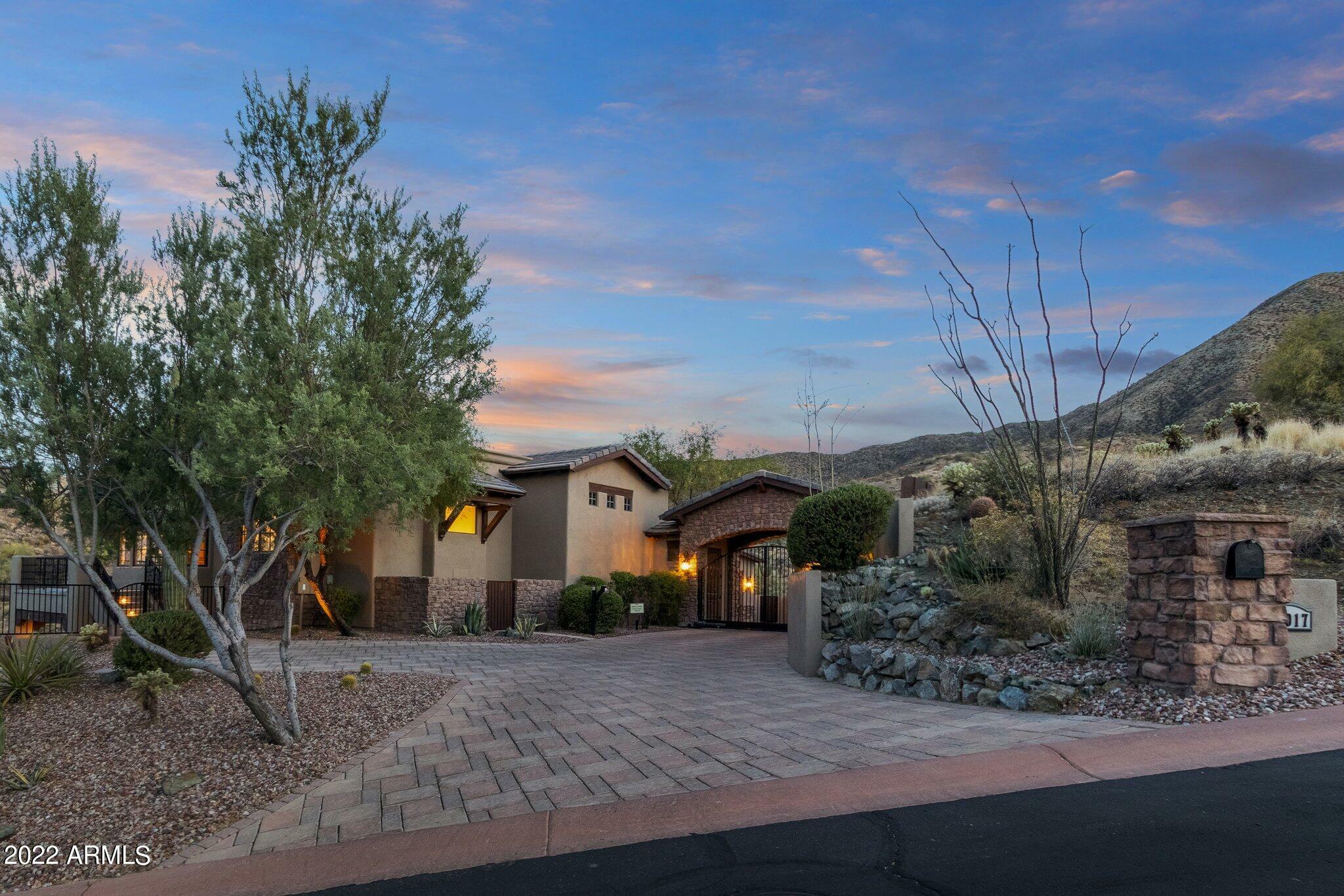 Property Photo: 13917 E Coyote Way AZ 85268
