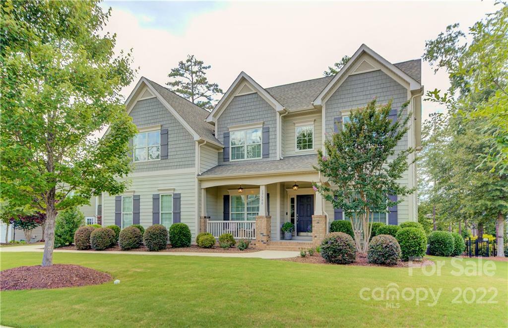 Property Photo:  17500 Caddy Court  NC 28278 