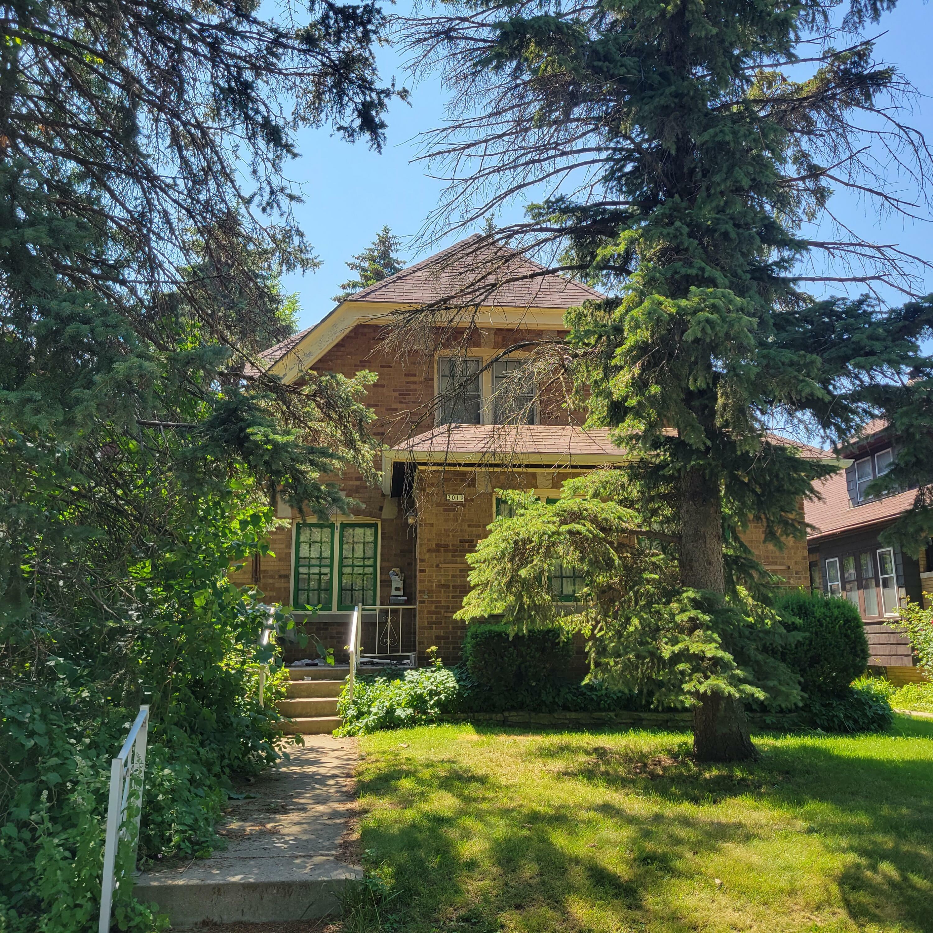Property Photo: 3019 N 54th St WI 53210