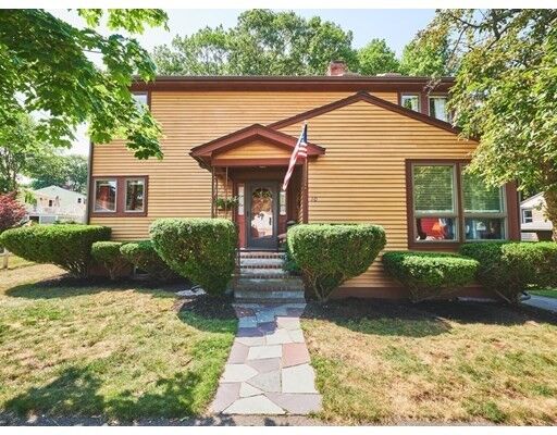 Property Photo:  10 Nancy Rd  MA 01904 