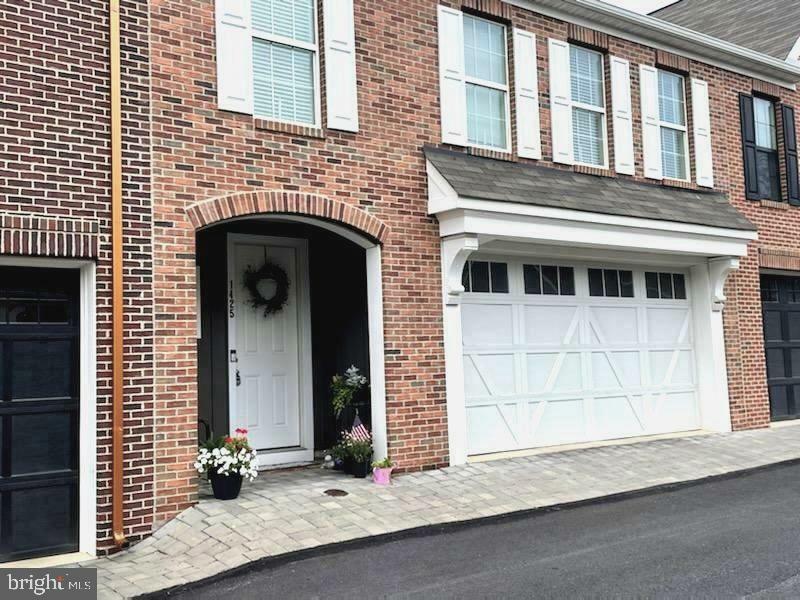 Property Photo:  1425 Woolford Way  PA 17055 