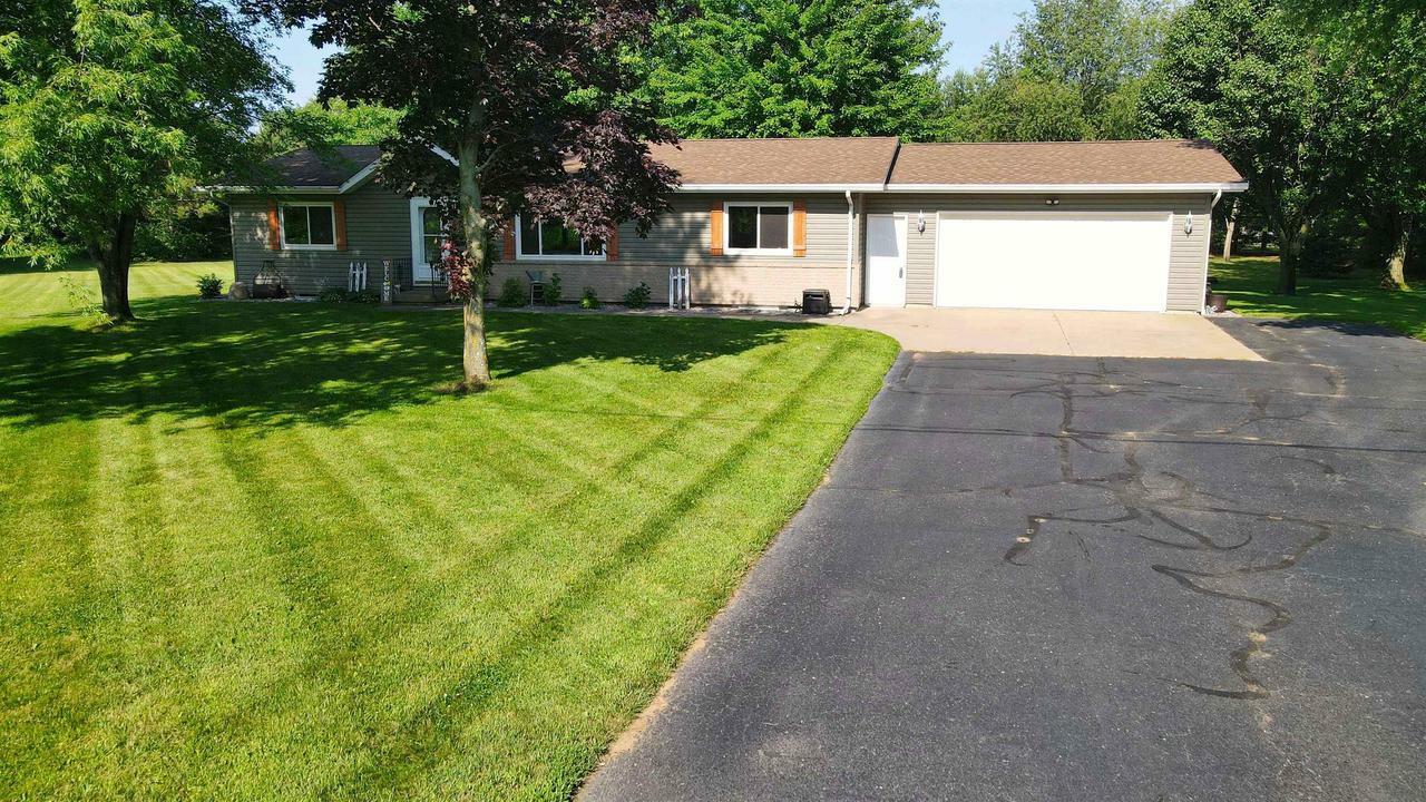 Property Photo:  9848 Hollywood Road  WI 54457 