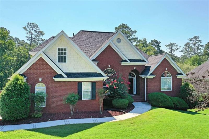 Property Photo:  1209 Twin Ponds Court  GA 30094 