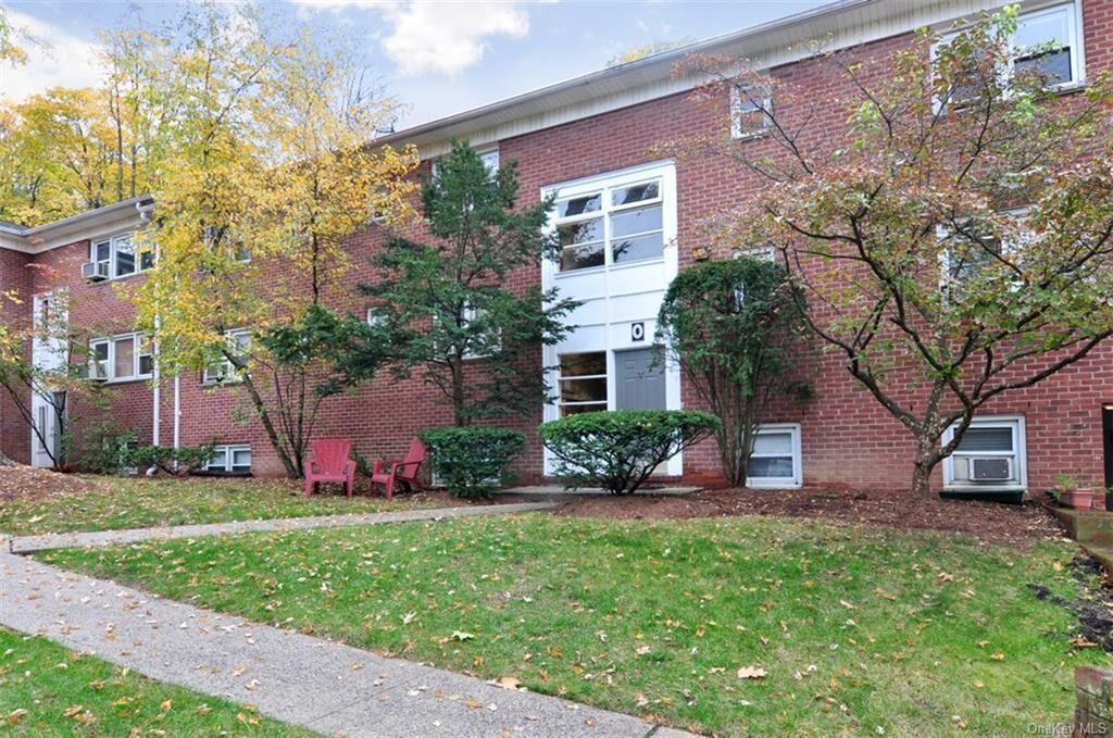 Property Photo: 140 N Broadway O-4 NY 10533