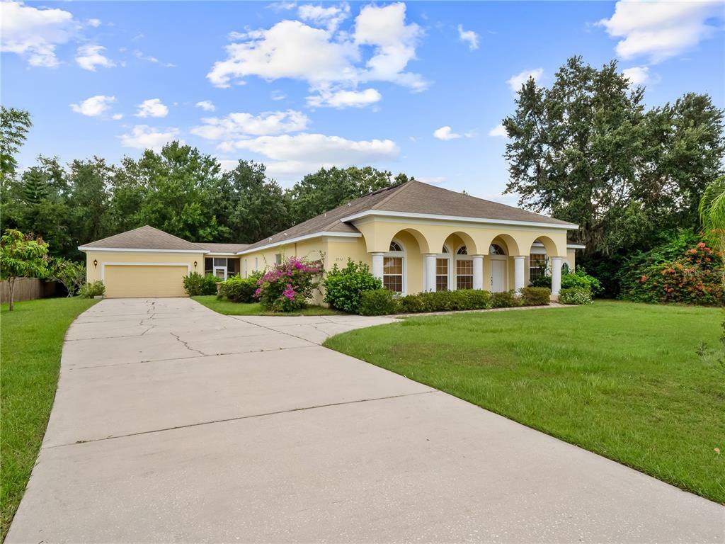 Property Photo:  2551 Shortleaf Court  FL 34746 