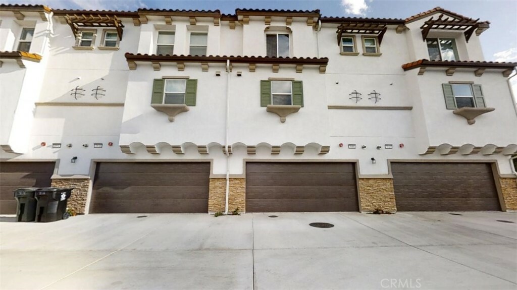 Property Photo:  3538 W Savanna Street  CA 92804 