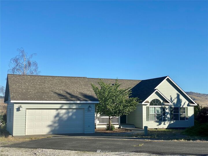 Property Photo: 603 Briar Lane WA 98841