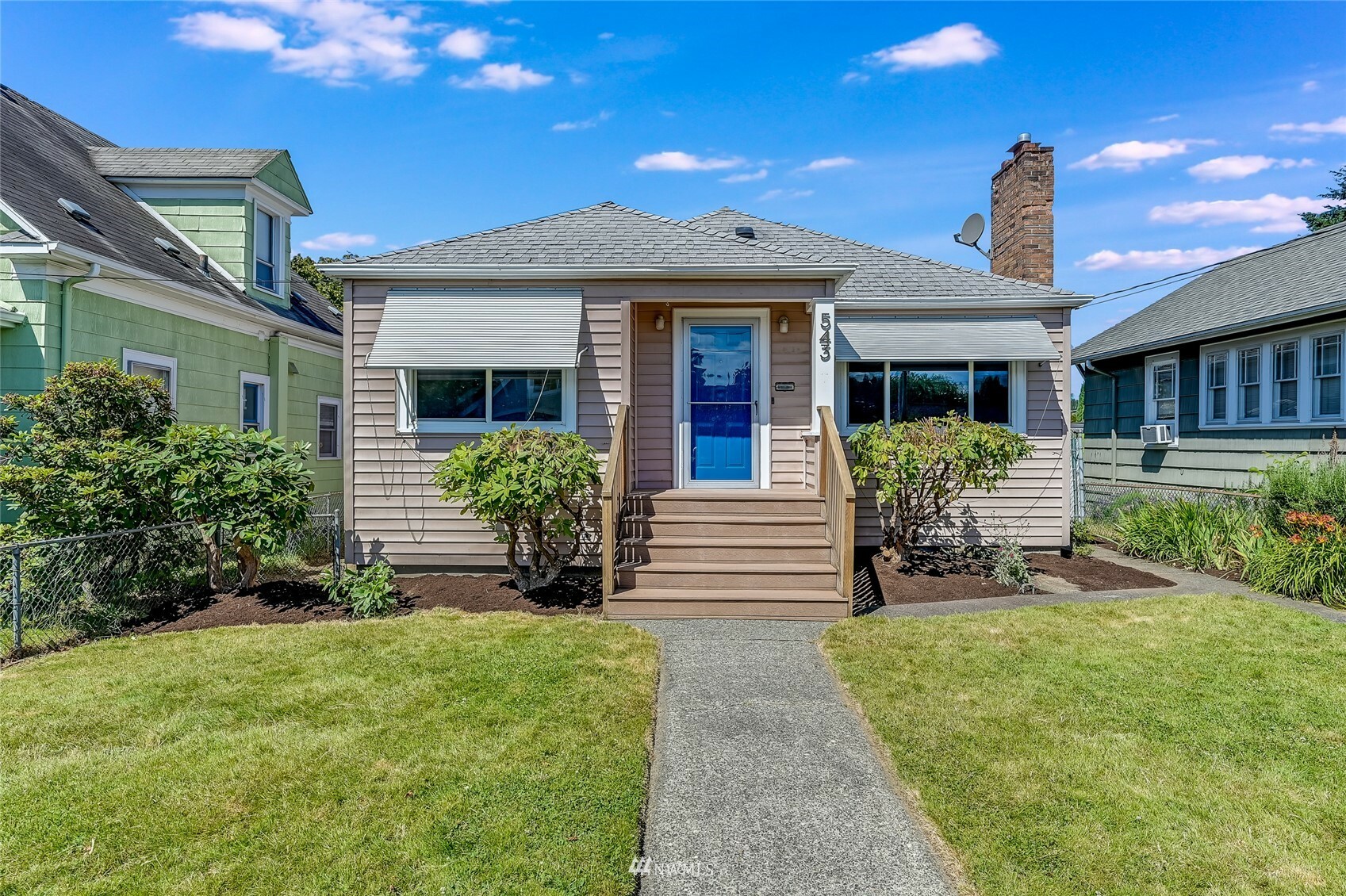Property Photo: 543 Morris Avenue S WA 98057