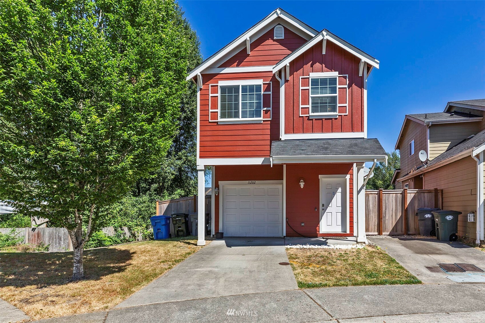 Property Photo:  11202 6th Avenue E  WA 98445 