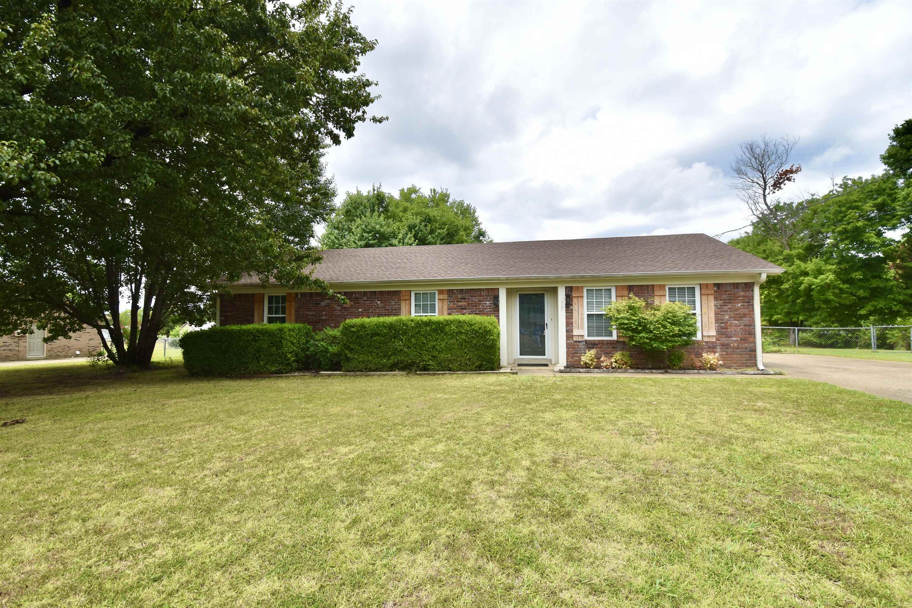 Property Photo:  19 Butternut Cove  TN 38305 