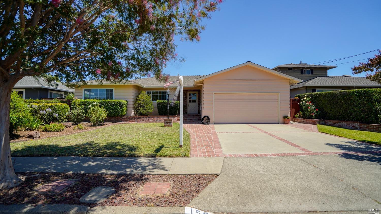 Property Photo:  150 Edward Avenue  CA 94903 