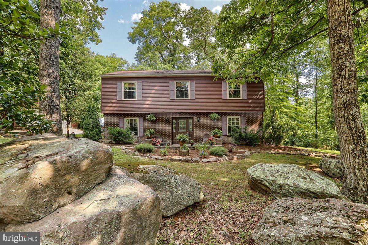 Property Photo: 2850 Sky Top Trail PA 17315