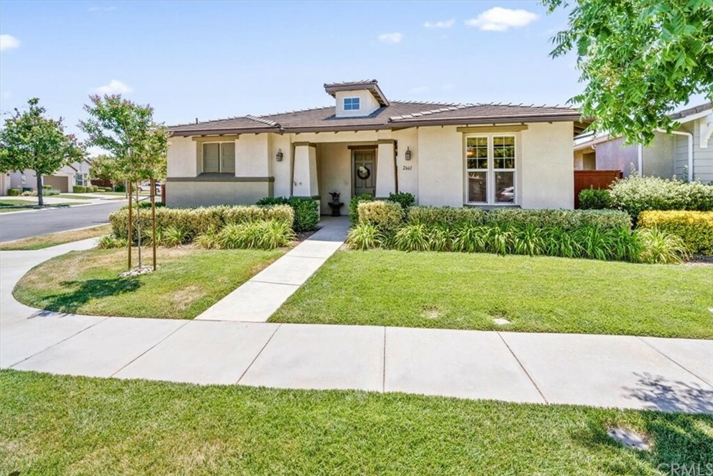 Property Photo:  2661 Alameda Drive  CA 93446 