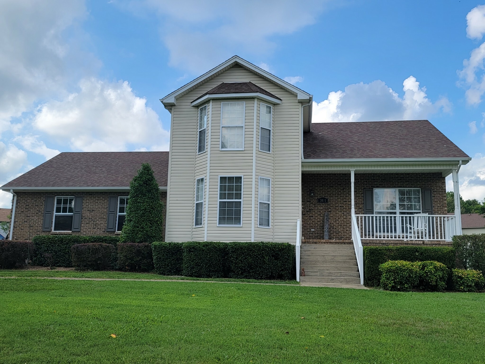 Property Photo:  2031 Linnwood Way  TN 37073 