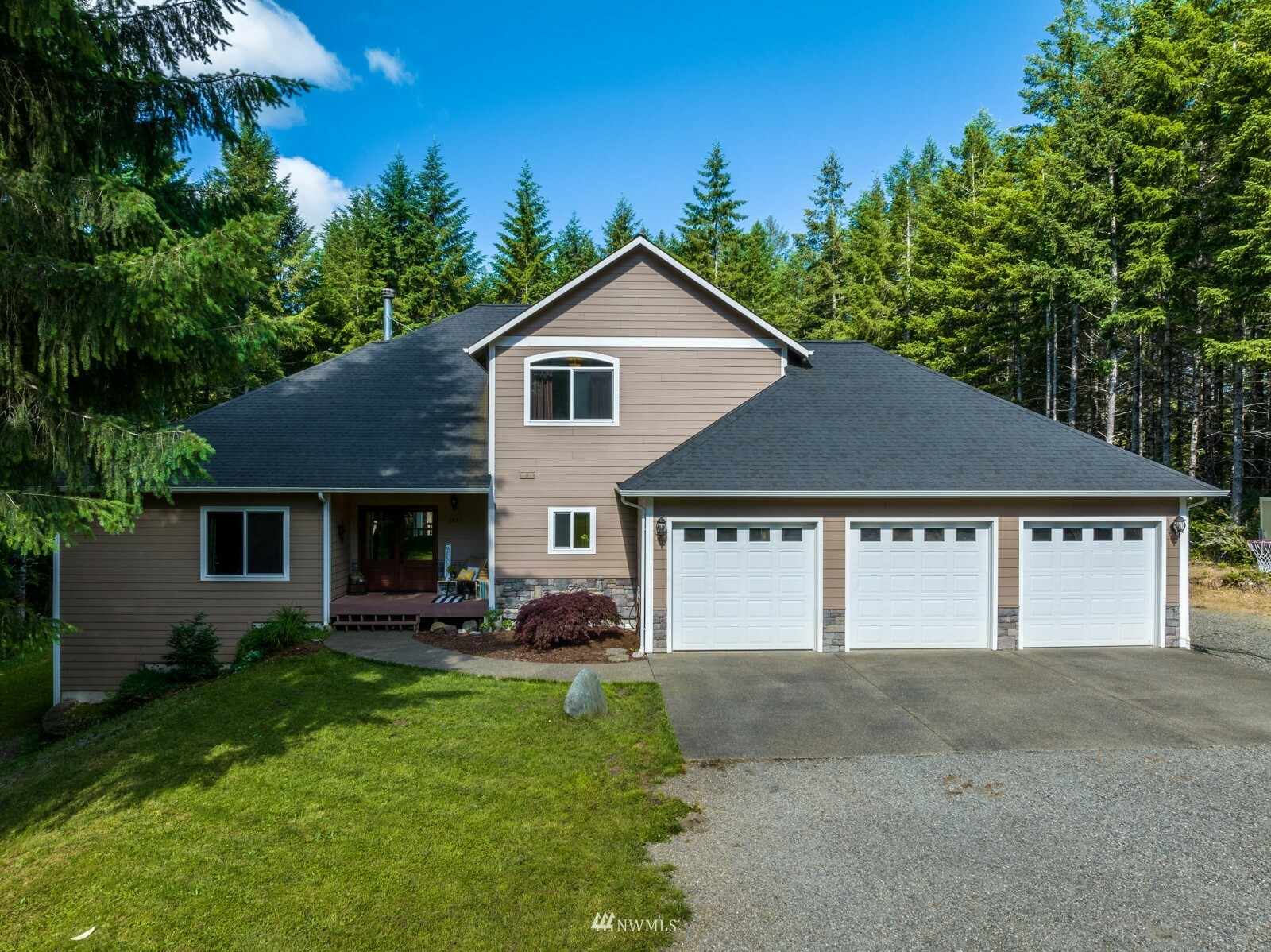 Property Photo: 2231 E Spencer Lake Road WA 98584