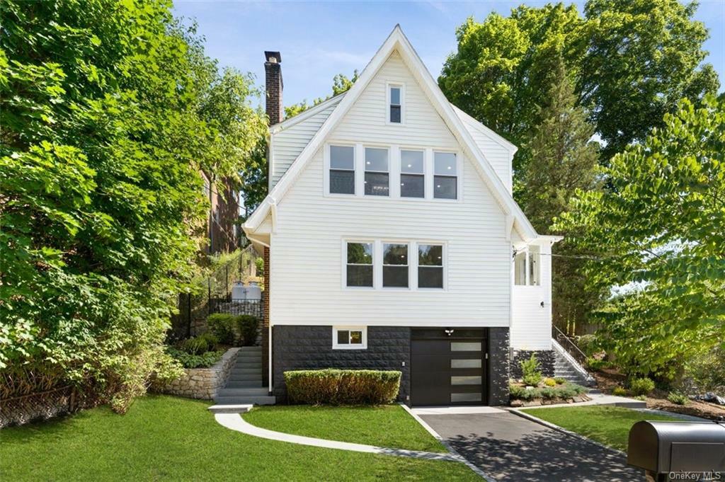 Property Photo:  186 Manville Road  NY 10570 