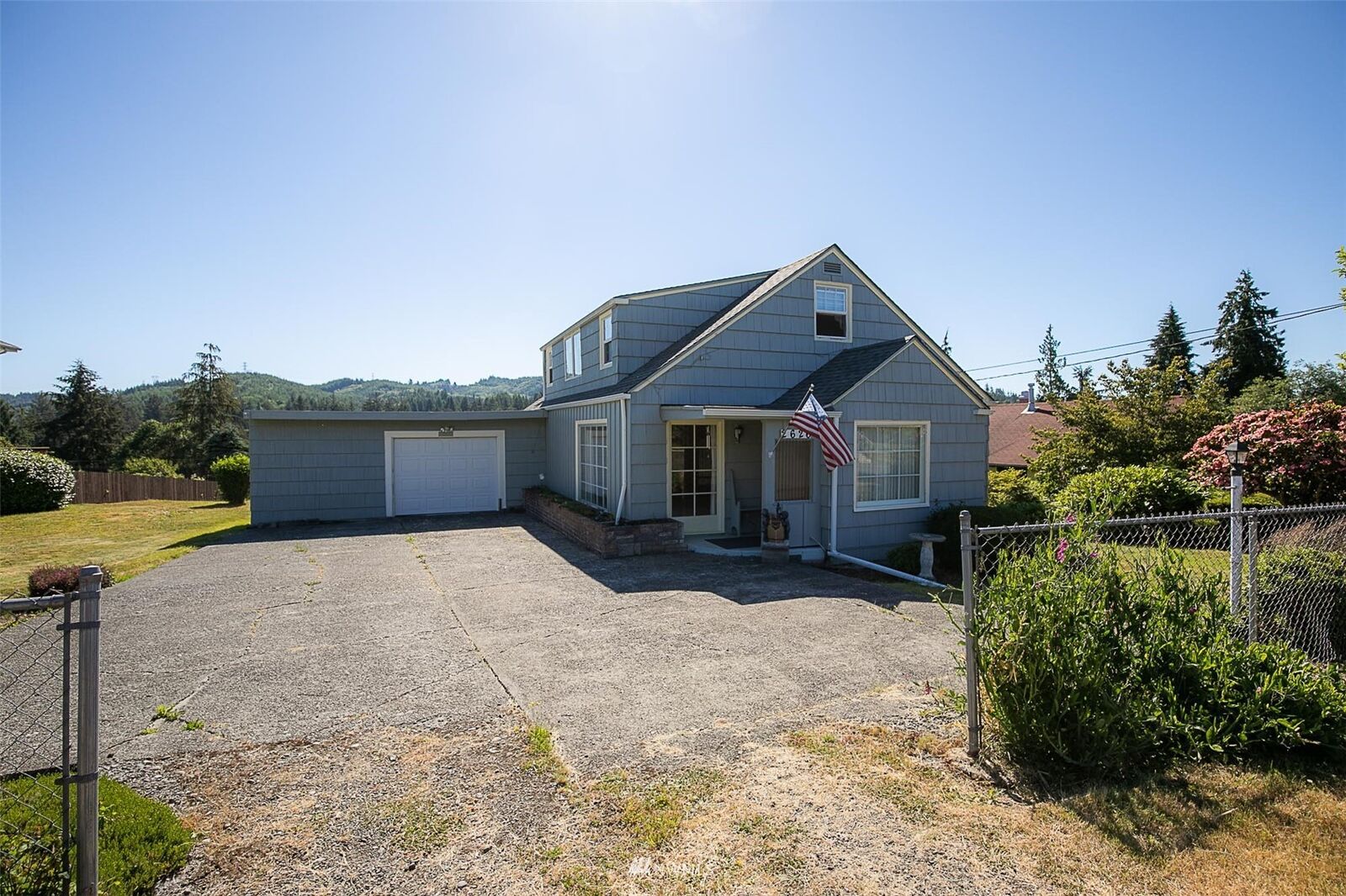 Property Photo:  2626 Bench Drive  WA 98520 