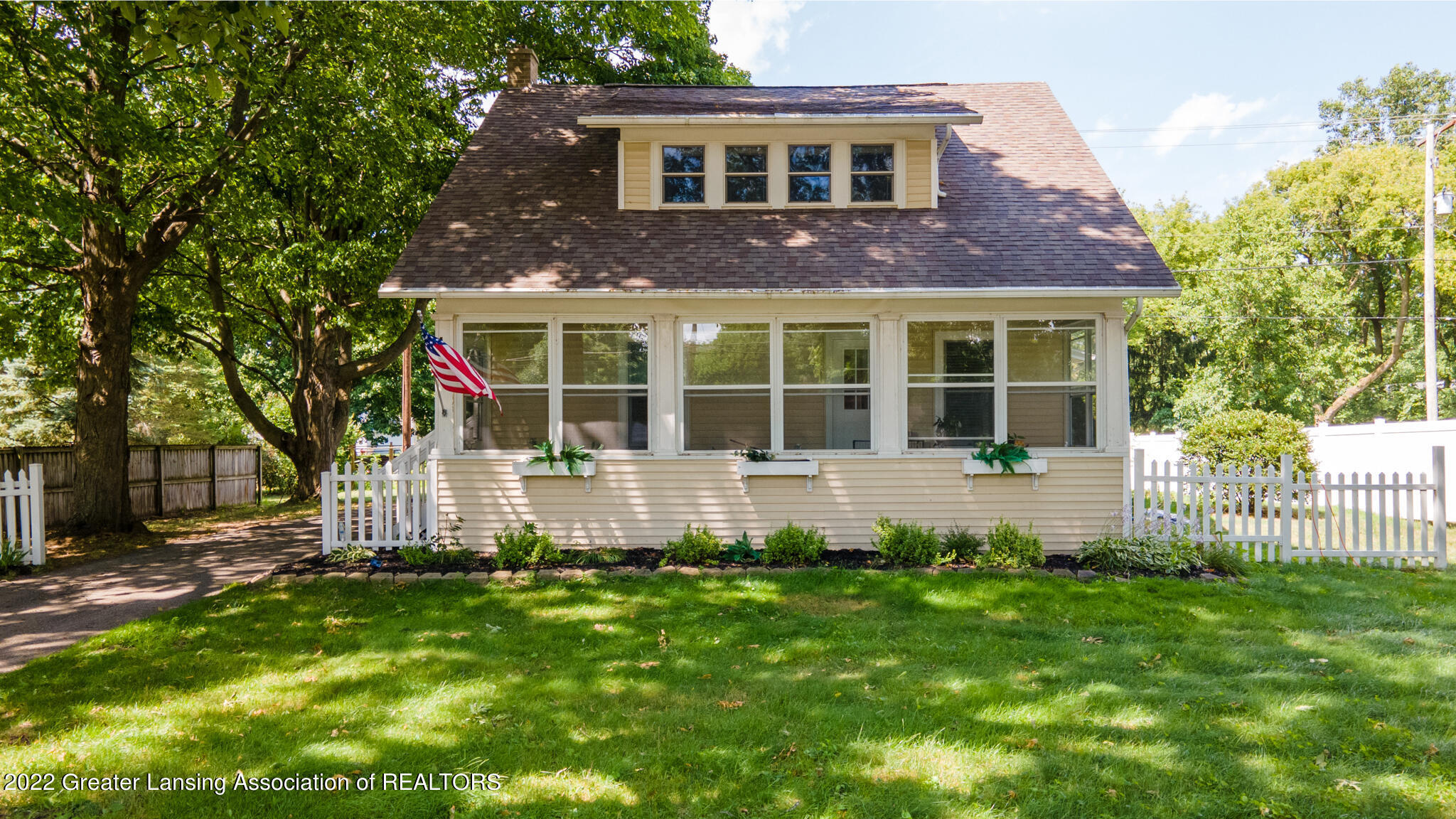 Property Photo: 1298 Haslett Road MI 48840