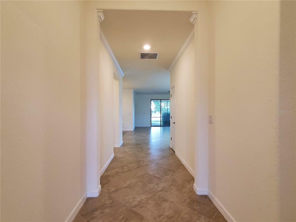 Property Photo:  9885 Hilltop Drive  FL 34292 