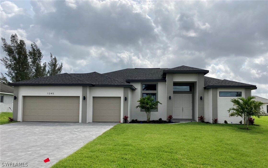 Property Photo: 3010 SW 14th Court FL 33914