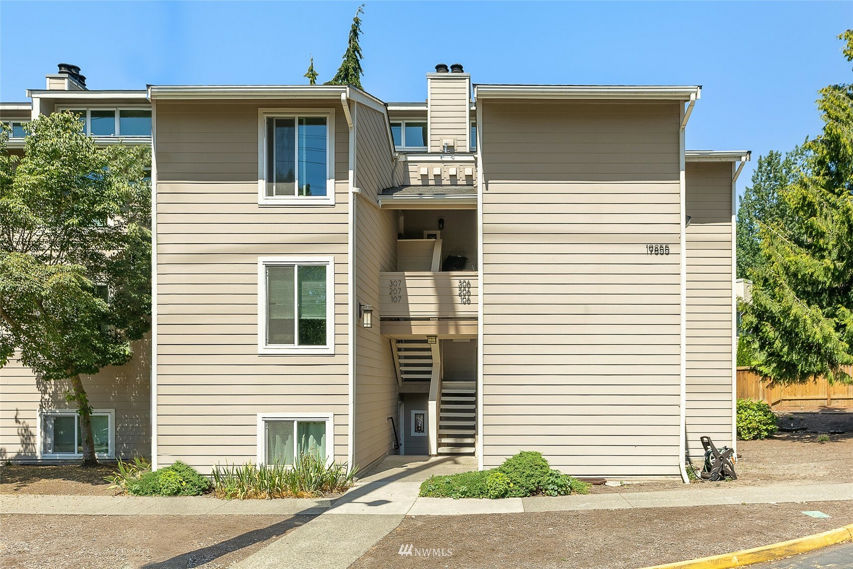 Property Photo:  19855 25th Avenue NE 306  WA 98155 