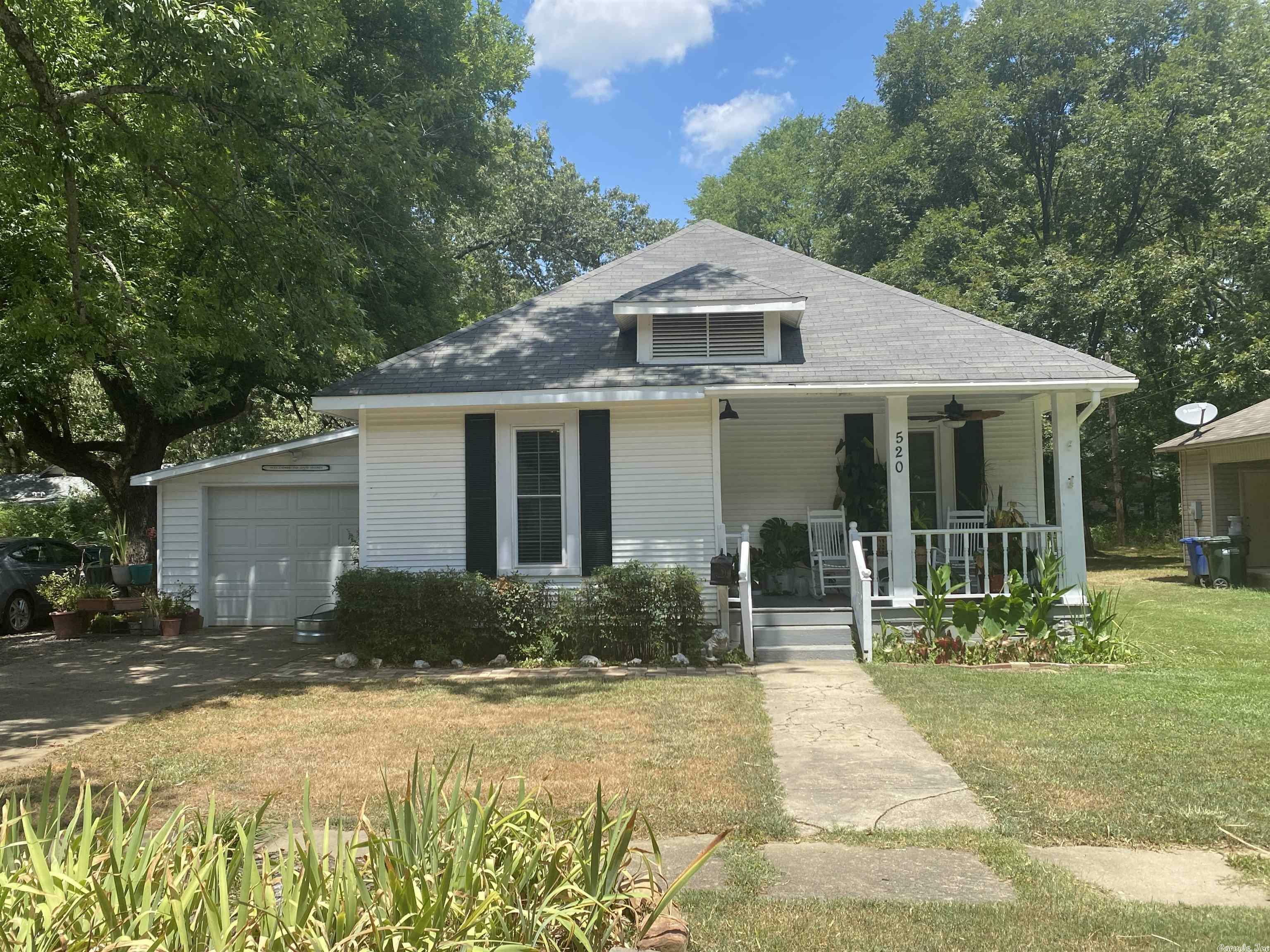 Property Photo:  520 2nd Street  AR 72032 